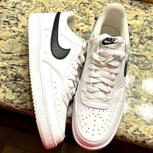 Women's Nike Court Vision Low Next Nature 9.5